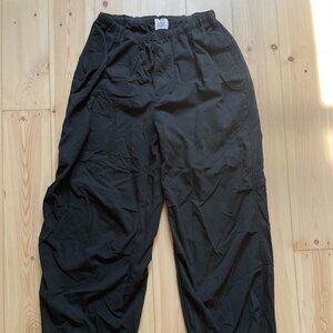 Urban Outfitters BDG black parachute pants size S